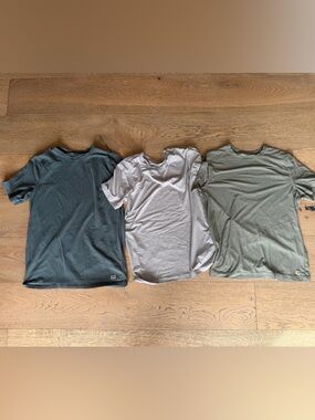 3 Men’s Casual Crewneck Tees in Slate Blue, Heather Gray & Olive